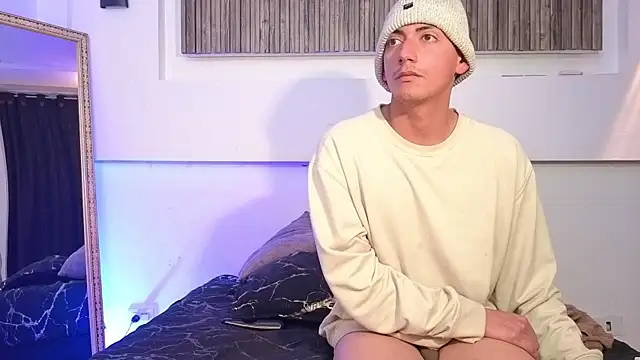 aron and paula online show from November 9, 6:28 am