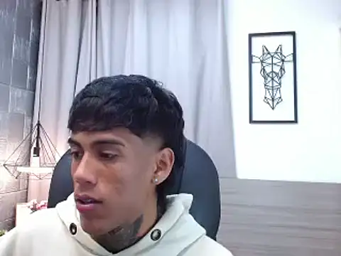 Snapshot of RyanKing19 chatting on March 5, 1:39 pm RyanKing19 online show from March 5, 1:39 pm