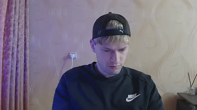 frama666 online show from April 5, 4:58 pm