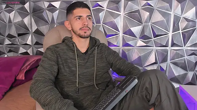 AlejandroStormm online show from March 29, 8:14 am