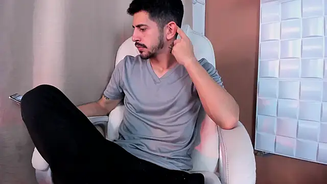 AlejandroStormm online show from October 15, 9:22 pm