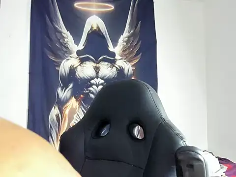 Snapshot of bigger_ragnarsson chatting on October 27, 10:39 am bigger ragnarsson online show from October 27, 10:39 am
