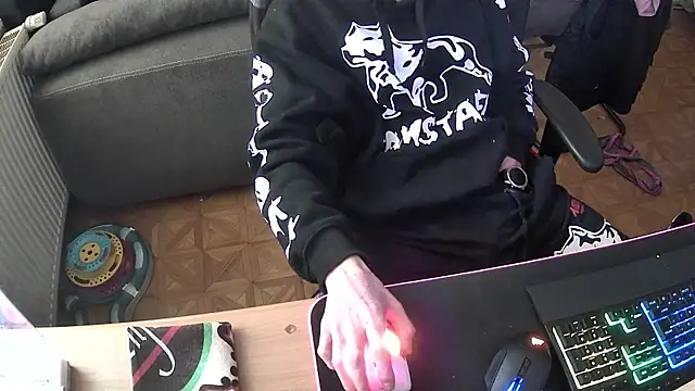 DerGeileLoveboy online show from October 17, 9:46 am