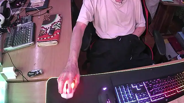 DerGeileLoveboy online show from October 10, 5:34 am