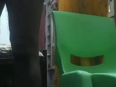 longsexji online show from December 4, 4:58 pm