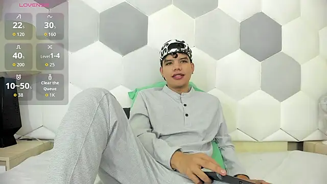 Axel Forte online show from October 27, 1:46 pm