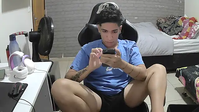 Snapshot of brancooodonto chatting on October 13, 1:55 am brancooodonto online show from October 13, 1:55 am