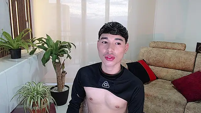 Snapshot of cod_dolll chatting on October 11, 10:47 pm cod dolll online show from October 11, 10:47 pm