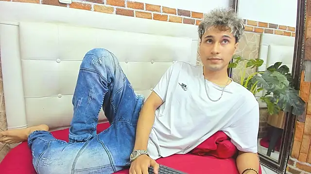 buddy whitte online show from September 11, 2:05 pm