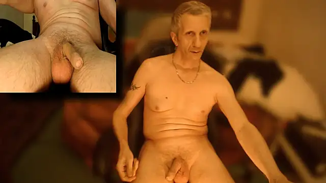 Snapshot of maxdaddy690 chatting on February 27, 8:31 pm maxdaddy690 online show from February 27, 8:31 pm