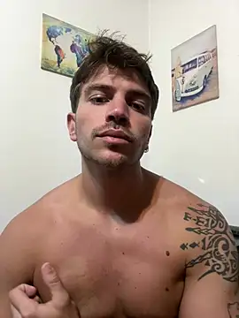 Snapshot of shuki0101 chatting on March 17, 12:19 am shuki0101 online show from March 17, 12:19 am