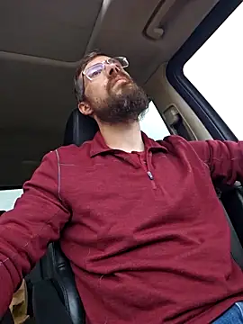 Snapshot of Johnnypro1OF chatting on October 11, 11:31 pm Johnnypro1OF online show from October 11, 11:31 pm