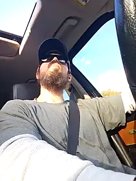 Snapshot of Johnnypro1OF chatting on October 27, 11:29 pm Johnnypro1OF online show from October 27, 11:29 pm