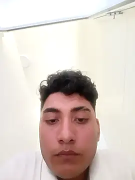 crisssalazar online show from September 22, 8:30 pm