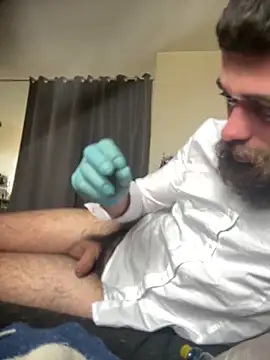 latexgloveloris online show from February 23, 12:29 pm