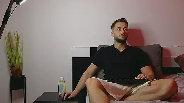 nicholasX1 online show from March 17, 5:12 am