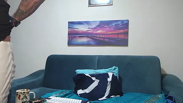 Tiberius hunk online show from January 18, 7:32 am