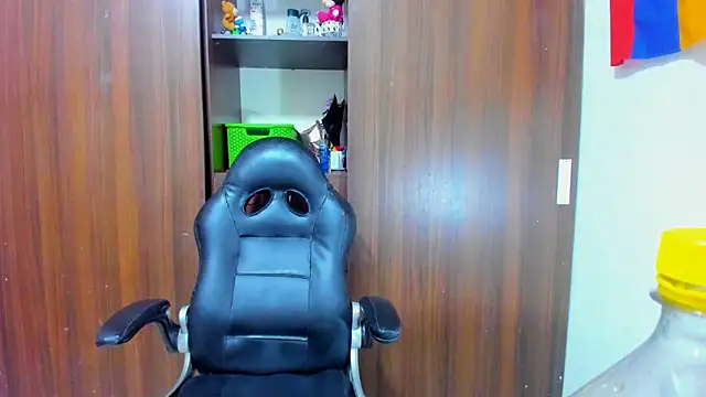 Dreamastercum  online show from March 8, 2:04 am