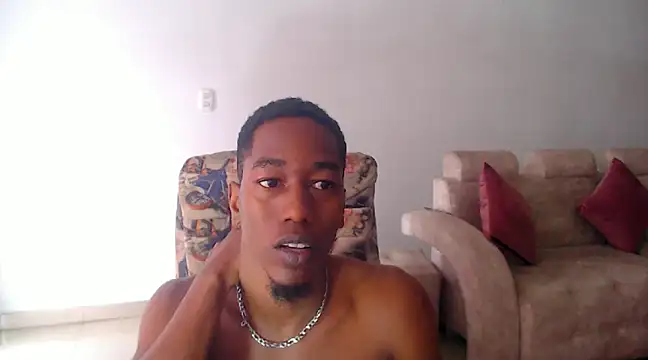 Snapshot of Dreamastercum_ chatting on March 21, 1:56 pm Dreamastercum  online show from March 21, 1:56 pm