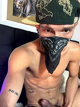 CRAZY-BOY99 online show from December 17, 11:17 am