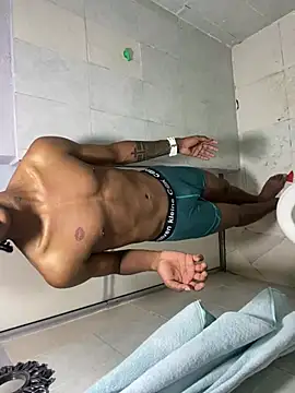 kyle ivo00 online show from March 6, 7:47 am