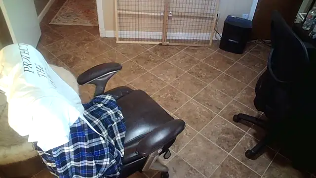 superbearboss online show from October 13, 4:02 pm