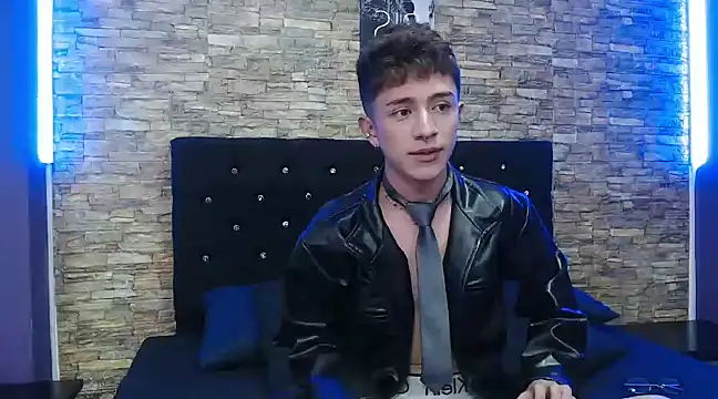 EthanCross  online show from March 8, 1:34 pm