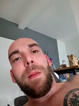 Smokeym123 online show from March 12, 11:33 pm