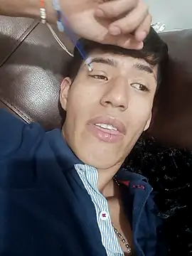 dareck 18 online show from September 25, 4:50 pm