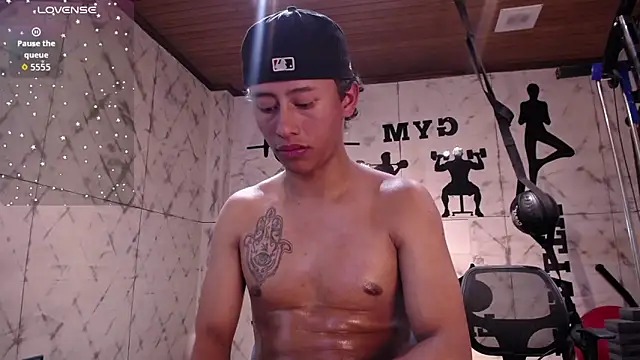 labrinthteasing online show from October 5, 4:33 pm