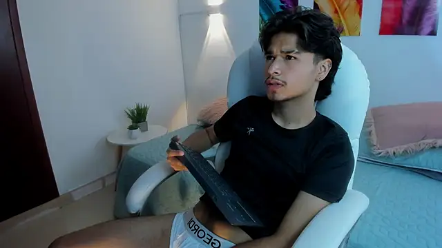 MathewAdams online show from September 26, 7:33 pm