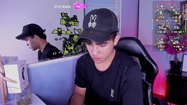 Snapshot of LucasCarterr_ chatting on October 22, 3:54 am LucasCarterr  online show from October 22, 3:54 am