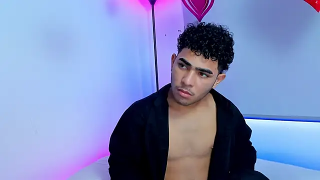 Snapshot of LucasCarterr_ chatting on March 19, 2:46 pm LucasCarterr  online show from March 19, 2:46 pm