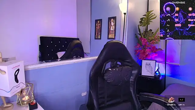 Snapshot of LucasCarterr_ chatting on September 11, 4:44 am LucasCarterr  online show from September 11, 4:44 am