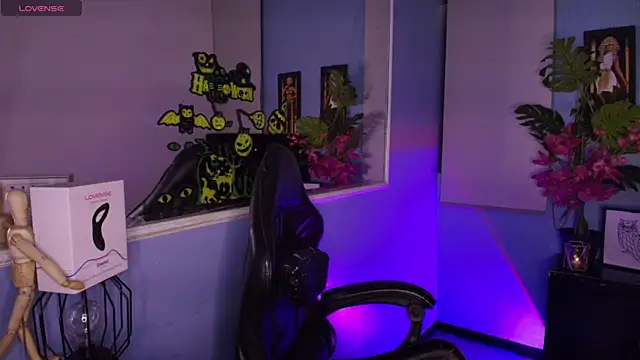 Snapshot of LucasCarterr_ chatting on October 9, 4:06 am LucasCarterr  online show from October 9, 4:06 am