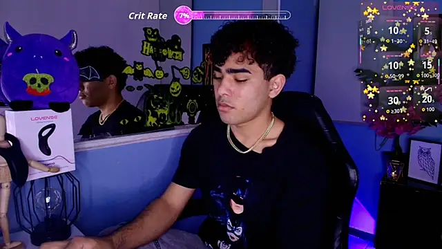 Snapshot of LucasCarterr_ chatting on October 12, 4:28 am LucasCarterr  online show from October 12, 4:28 am