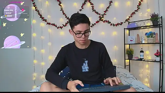 Danny-Swift13 online show from March 17, 1:19 pm