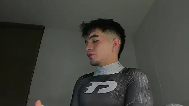 cmzo  online show from November 1, 1:20 am