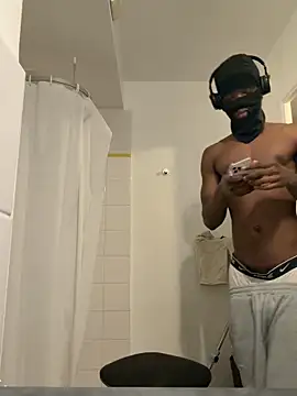 Renoirmonter online show from May 2, 11:29 pm