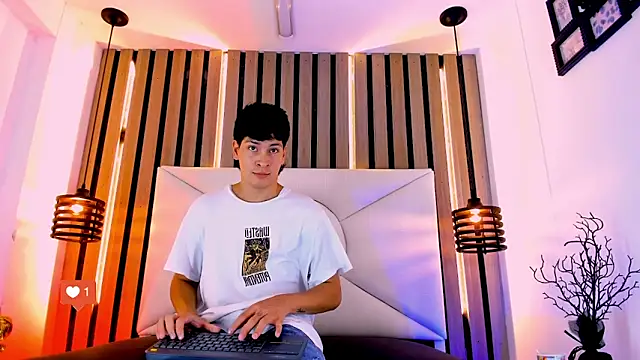 Jhojan twink online show from November 13, 6:12 pm