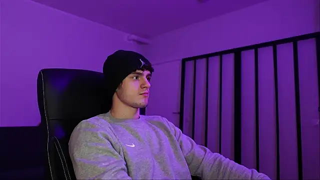 Brad Holloway online show from December 3, 2:01 pm