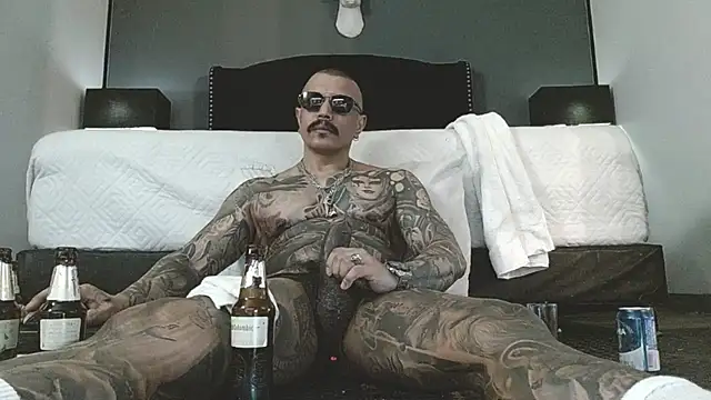 danilog515 online show from December 21, 11:24 pm