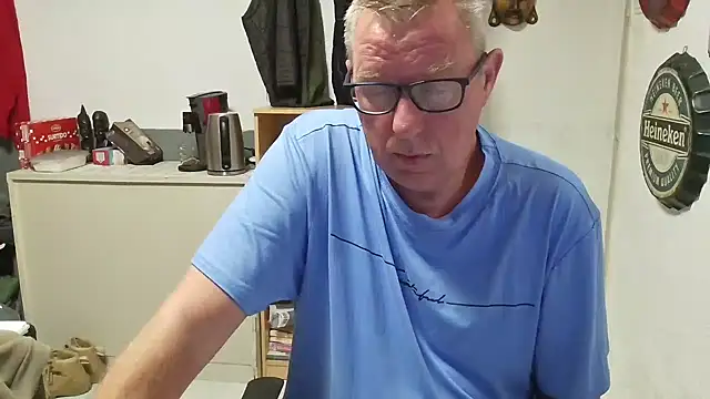 JamesBauer online show from April 16, 4:34 am