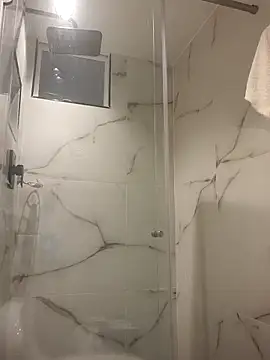 317894 online show from March 3, 7:54 pm