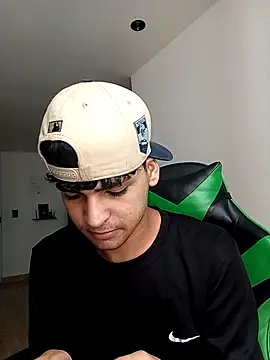 317894 online show from February 20, 5:15 pm