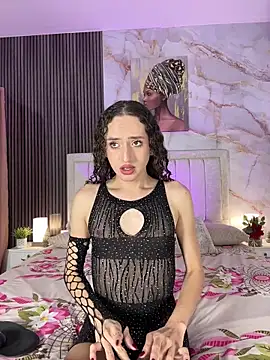 peachandtyron  online show from June 20, 4:28 am
