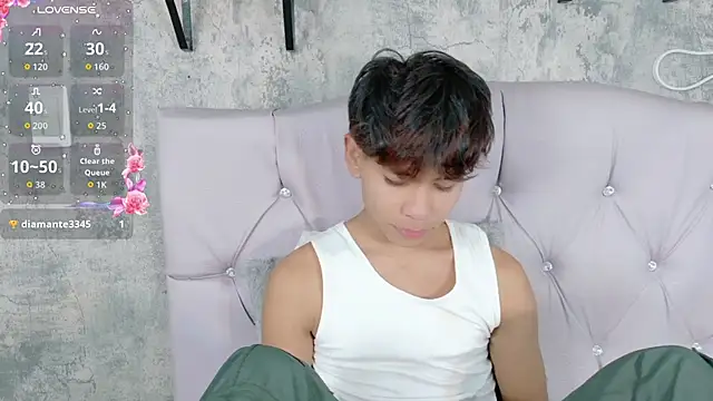 Ethan Westt online show from April 16, 8:53 pm