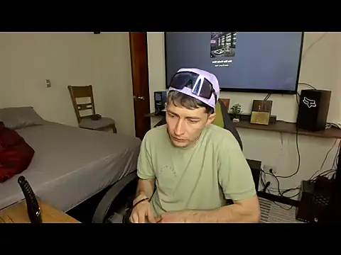 laurent 01 online show from April 22, 4:01 pm