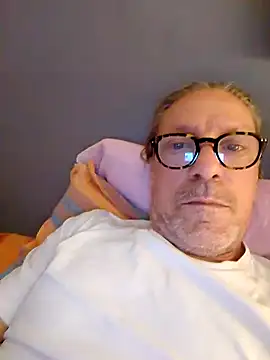 Deddyitalia3p online show from September 27, 9:23 pm