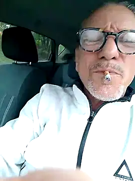 Deddyitalia3p online show from September 30, 4:43 pm